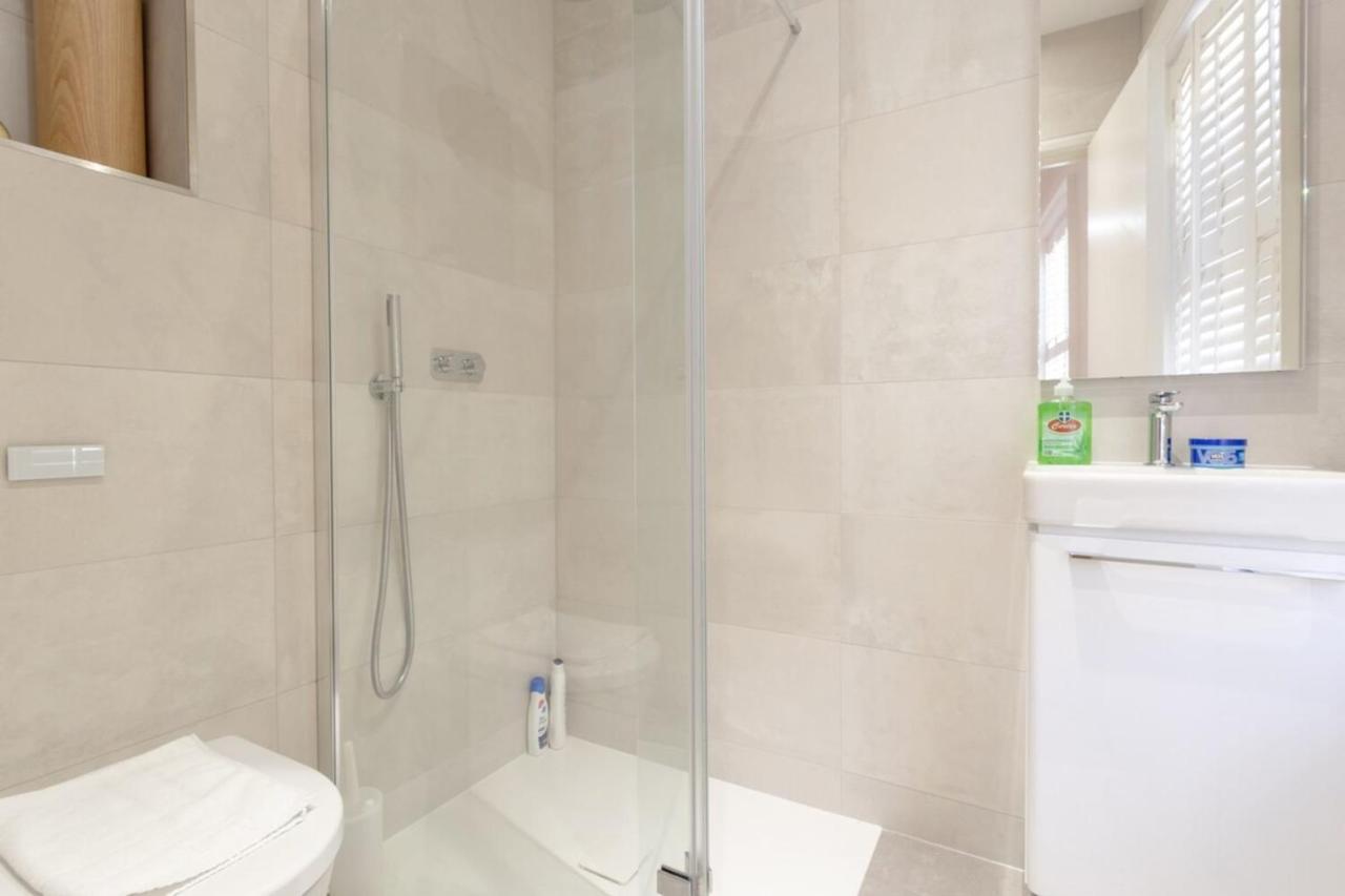 Fantastic 2 Bedroom Apartment In Central Лондон Екстериор снимка